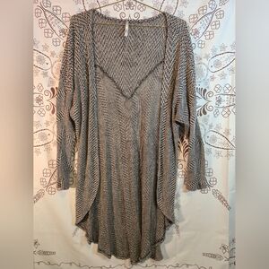 Voel Black and Crean Women's Cardigan One Size Fits Most